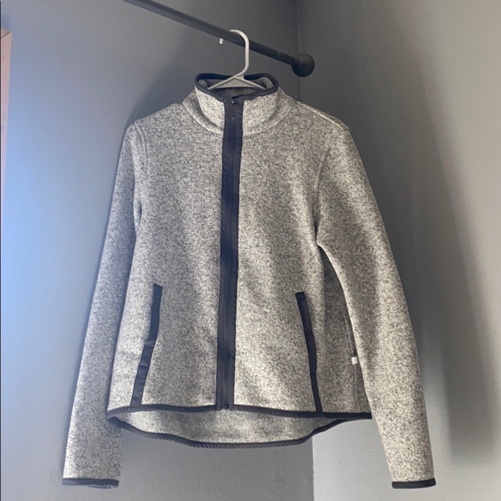 Lululemon fleece jacket sz6 light grey